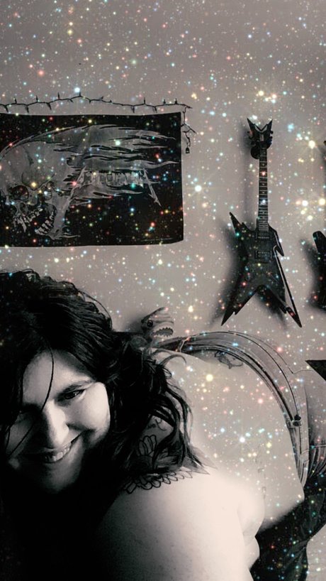 Scarlett Sinyister xxx pornstar img