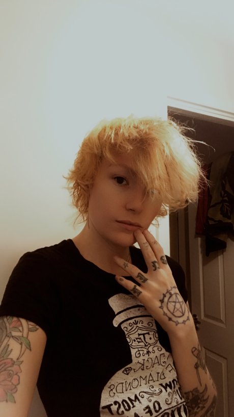 Angel the unknown high quality model photo