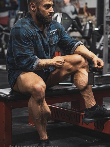 King Calves_ model free pictures