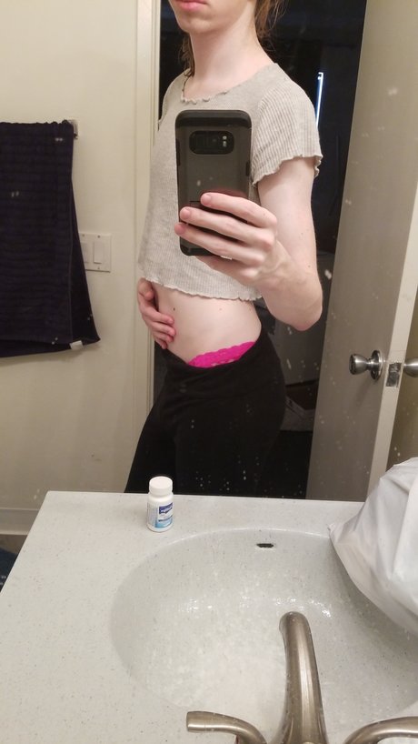 Femboy Cola model xxx images