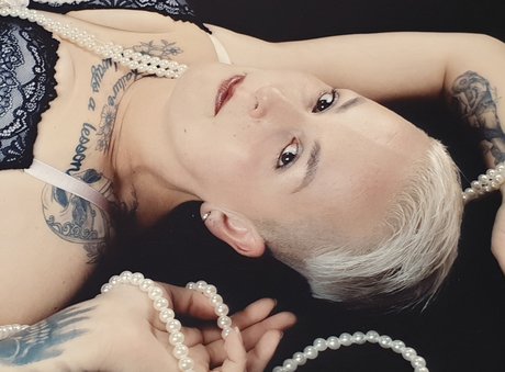 Conny S model adult pictures