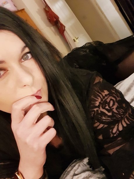 Bad Charlie pornstar pretty archive