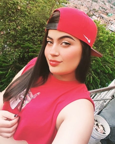 Tiffany Bella model xxx photo