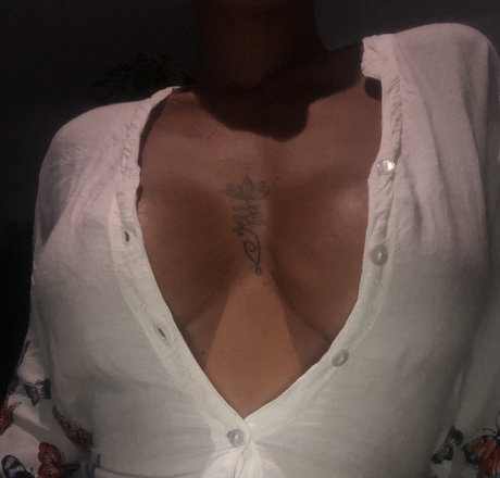 Hot Mom pornstar perfect archive