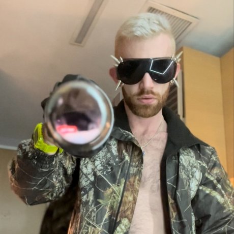 Dr F4GGOT pretty star pics