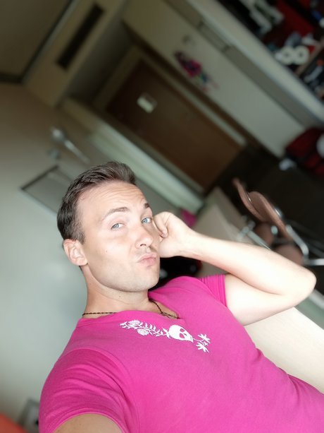 Fabio Leone sexy star picture