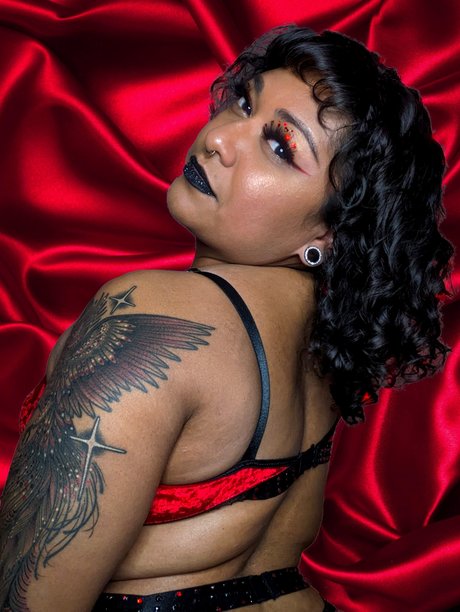 Xochii pornographic star pics