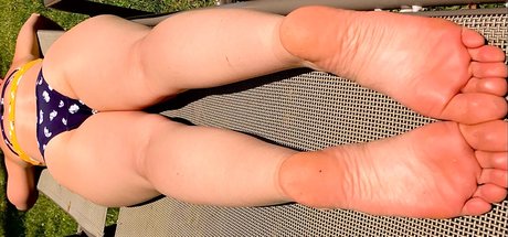 Mindy Madison naked star photo