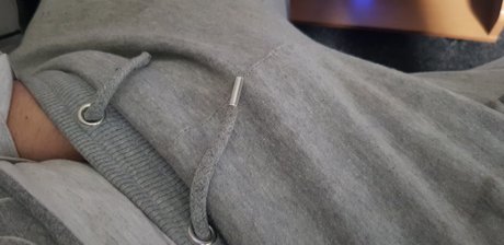 Johnathen2021 erotic model archive