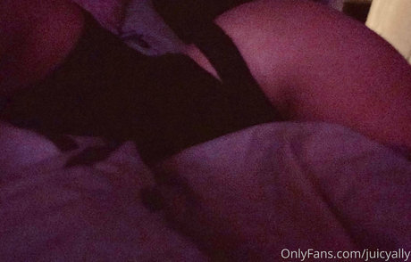 masked bunny sex model photo