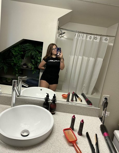 Fooya star pornographic photos