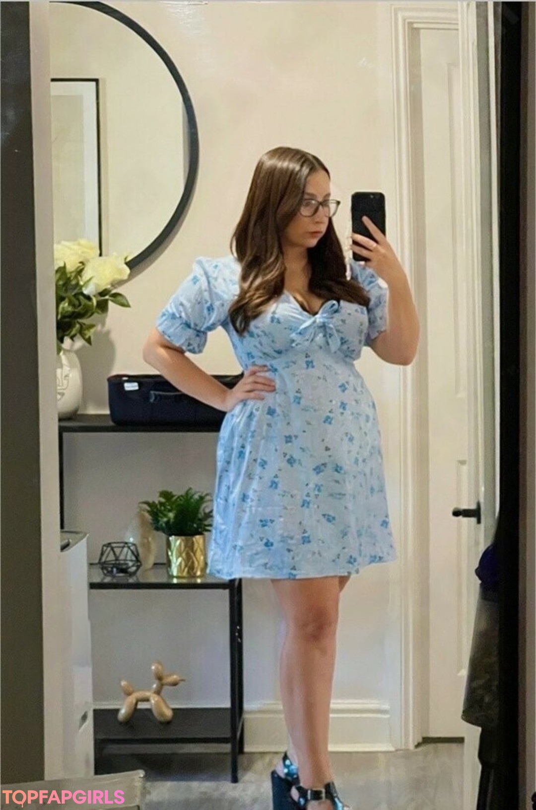 Kirsty Wells pornstar galleries