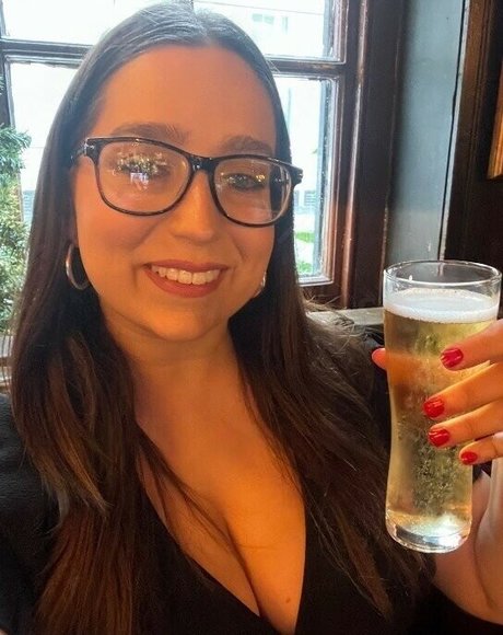 Kirsty Wells model pretty image