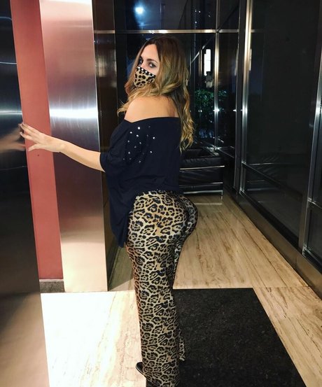 Belen Francese erotic star pics