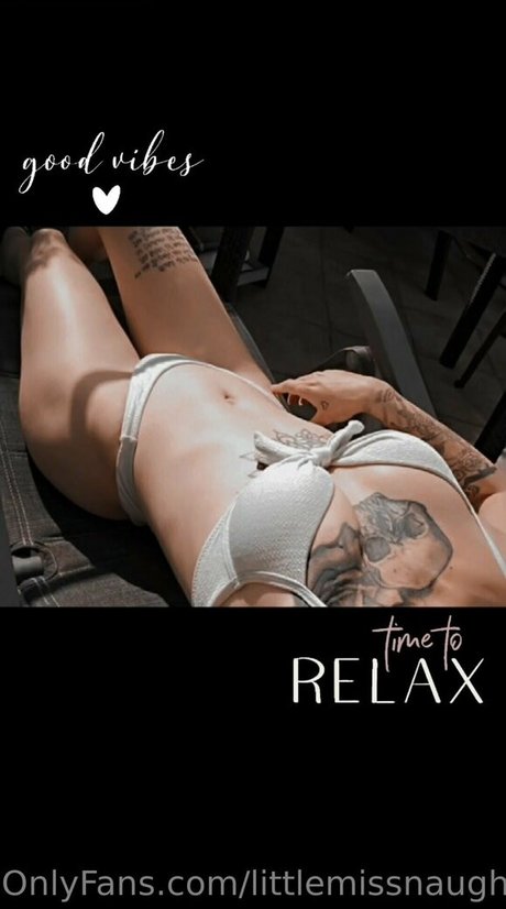 littlemissnaughtytw star best pictures