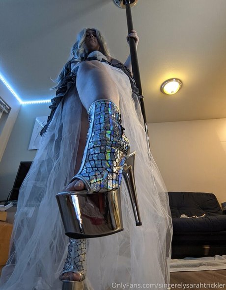 sincerelysarahtrickler naked model pics