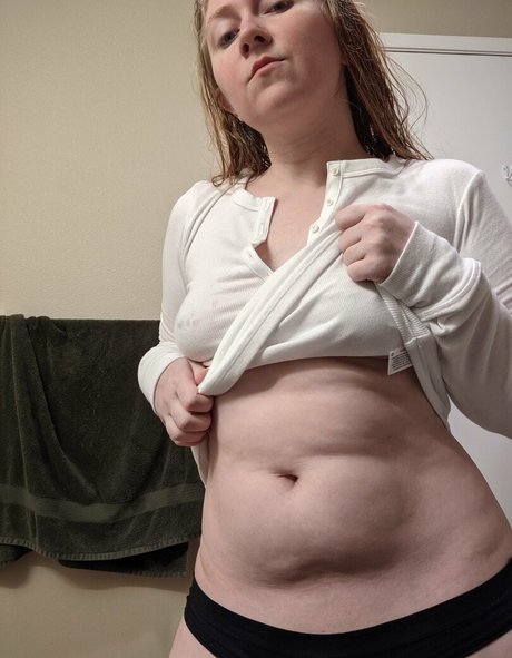 sincerelysarahtrickler naked model galleries