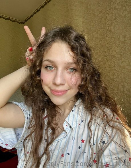 maycurlyvip pornstar high quality pic