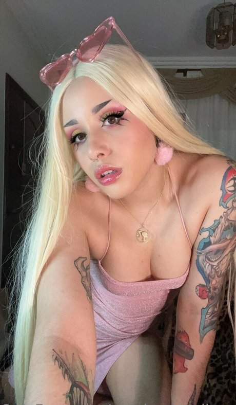 mayhemandbacon star nude picture