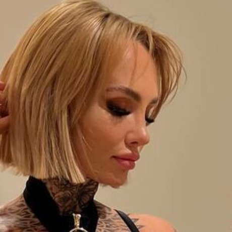 Kattpaow pornstar sexy photo