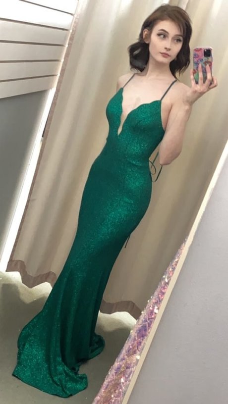 Soggyalien22 pretty actress gallery