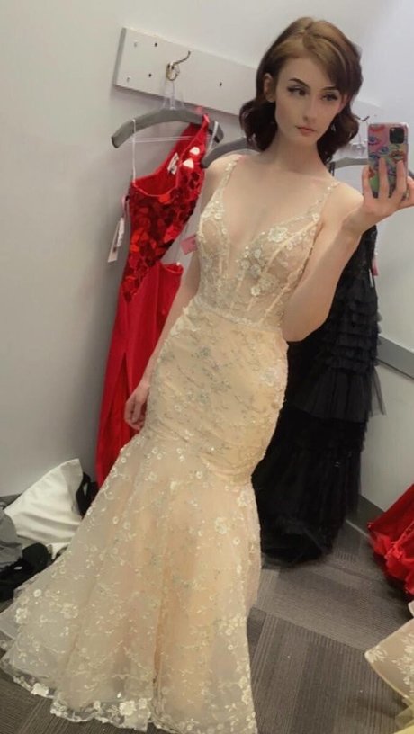 Soggyalien22 pornstar pretty images