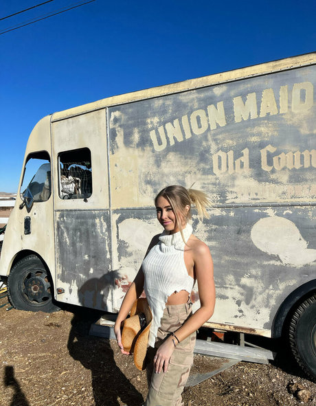 DakotaJane sexy pornstar picture