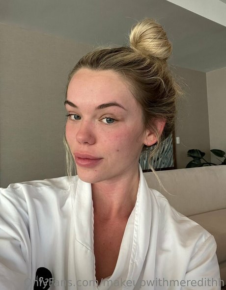 makeupwithmeredithh art actress galleries