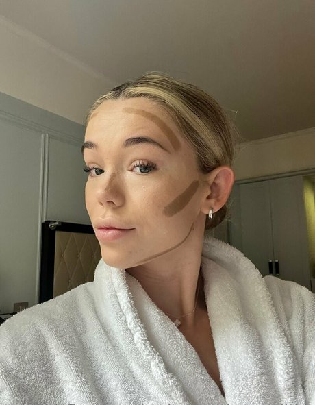 makeupwithmeredithh nice model image