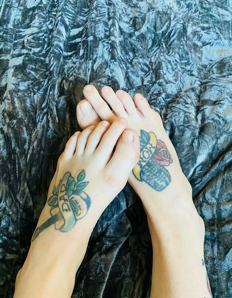 ltc4u nudes model pic