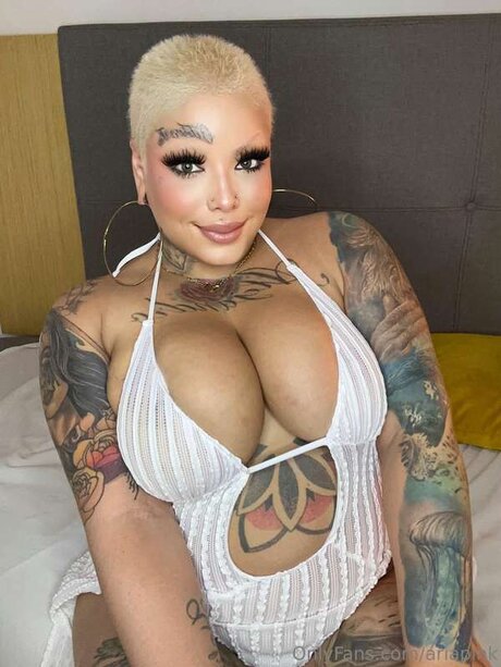 ariapink sex actress galleries