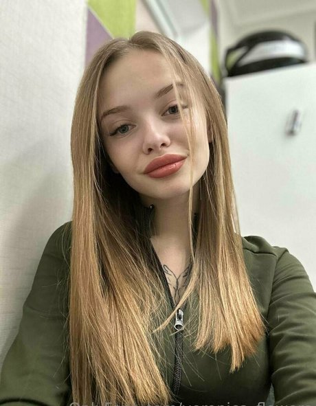 veronica flowers xxx star img