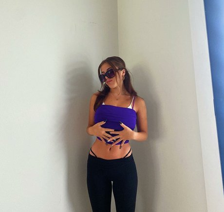 Baby Ariel model erotic picture