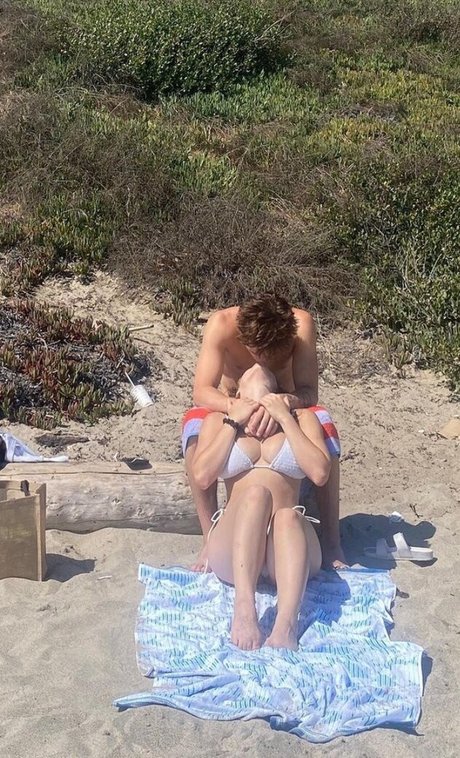 amateur swinger onlyfans nudes img