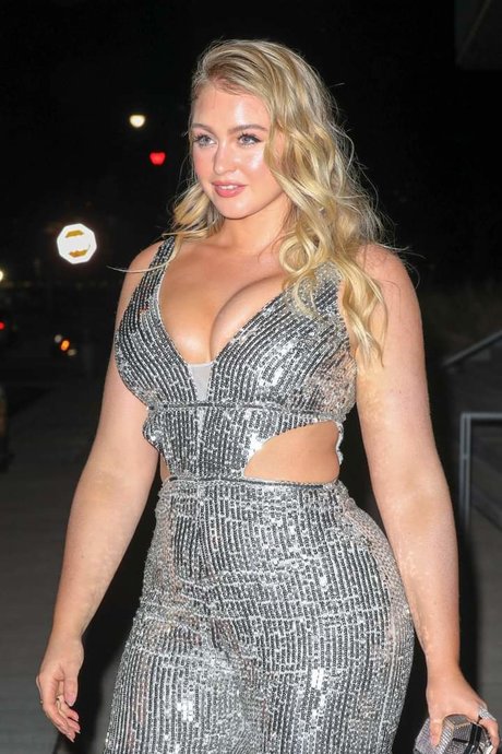 Iskra Lawrence star xxx pic