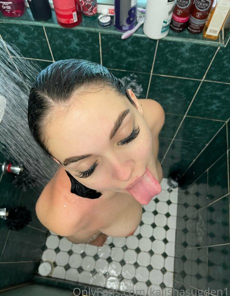 Kylie Sudgen pornstar sexy photos