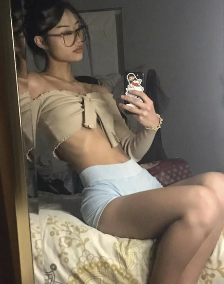 Foreign bich erotic actress images