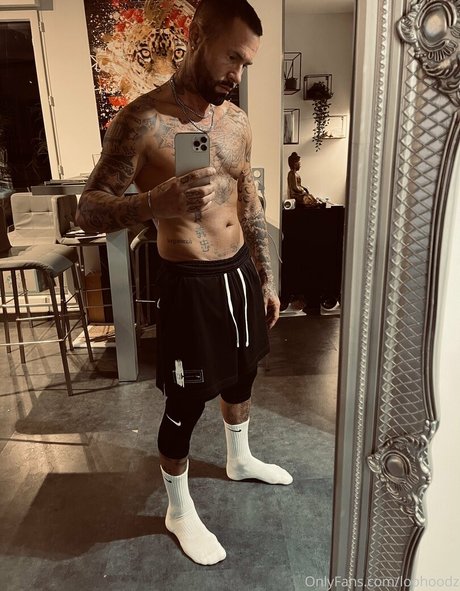 teen tits onlyfans pornographic image