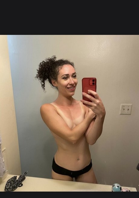 Jess Brohard exclusive star pics