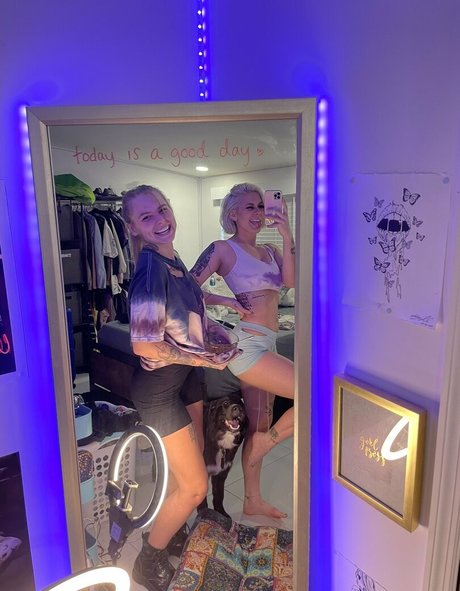 Taylor Hughs erotic pornstar photo