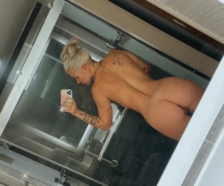 Taylor Hughs actress pictures