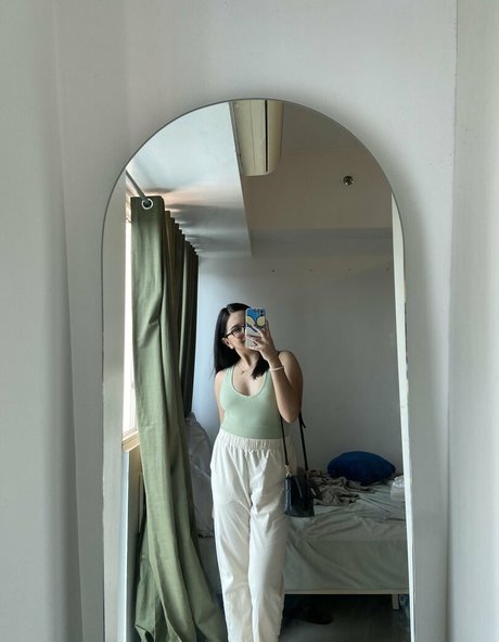 Sugaushi pornstar erotic pic