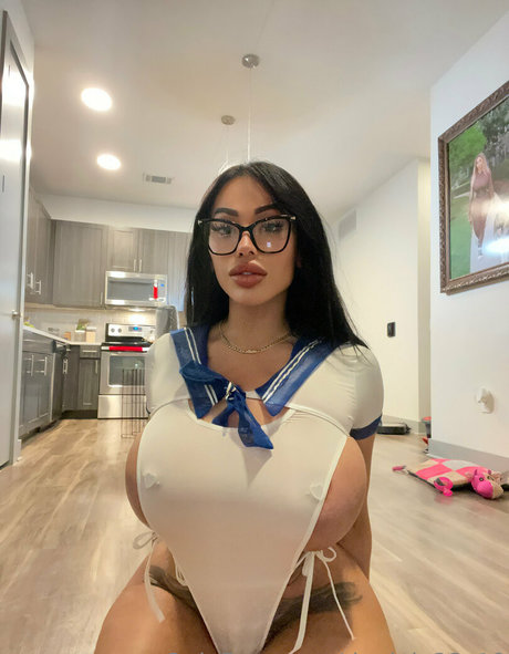 daniela23 19 porn actress pic