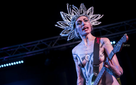 The Soap Girls star pretty photos