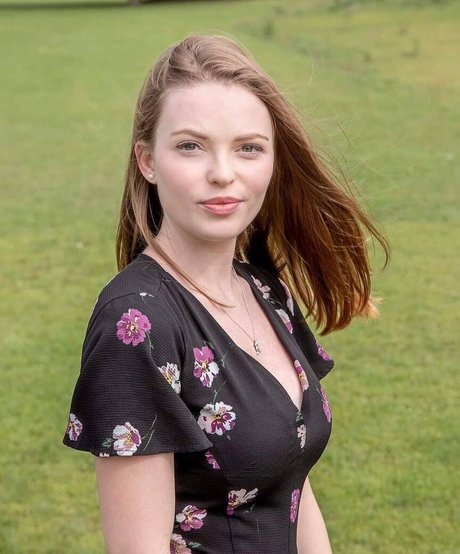 Ellie Littlechild pornographic star photos