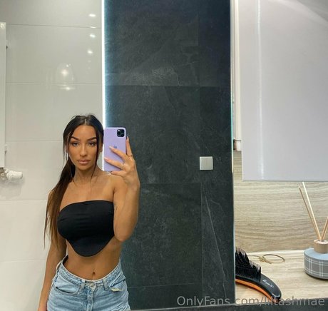 liltashmae porn model img