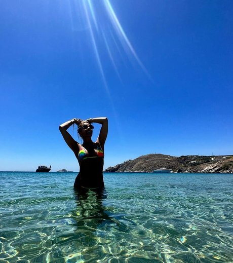 Adriane Galisteu star nice galleries