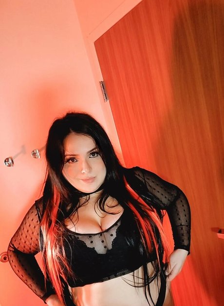 Lazeeza sexy star img