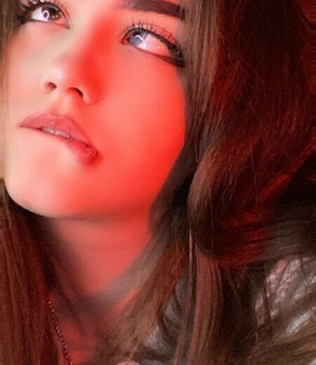 lelyamt erotic star gallery