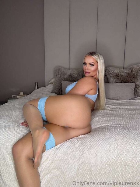 viplaurenxx sex model picture